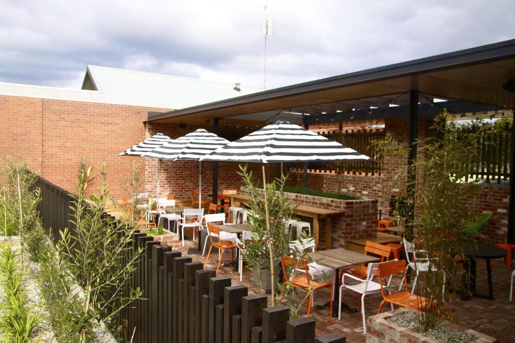 Western Hotel Ballarat Exterior photo